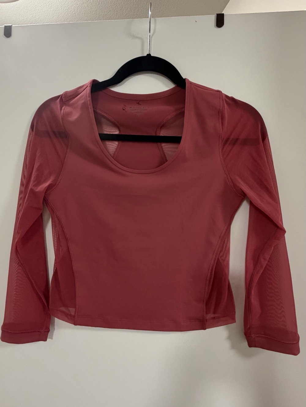 Athleta 3/4-length Sleeve Scoop Neck Top in Dusty Rose